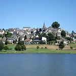 La Vallee * La Tour-dʼAuvergne