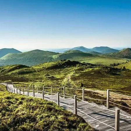 La Vallee La Tour-d'Auvergne