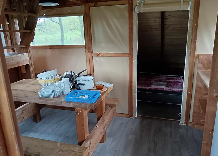 Campsite La Vallee La Tour-d'Auvergne